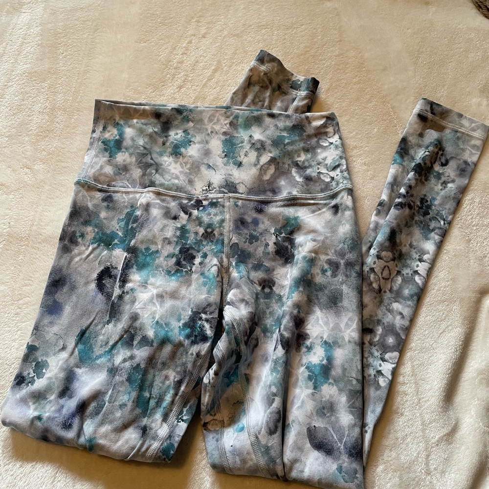 Lululemon align size 6 28 inch